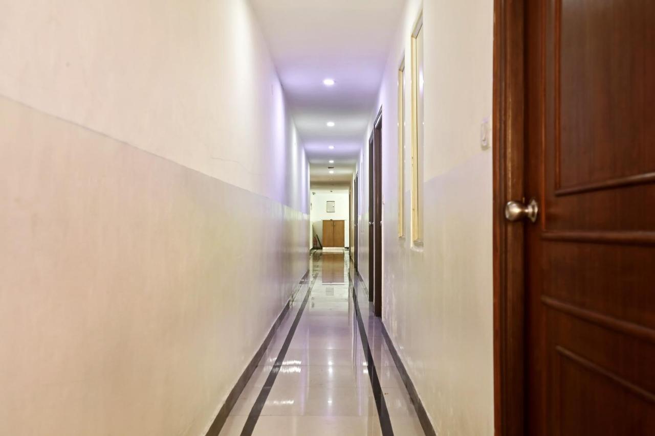 Oyo 44065 Sri Krishna Nilaya Hotel Bangalore Eksteriør billede