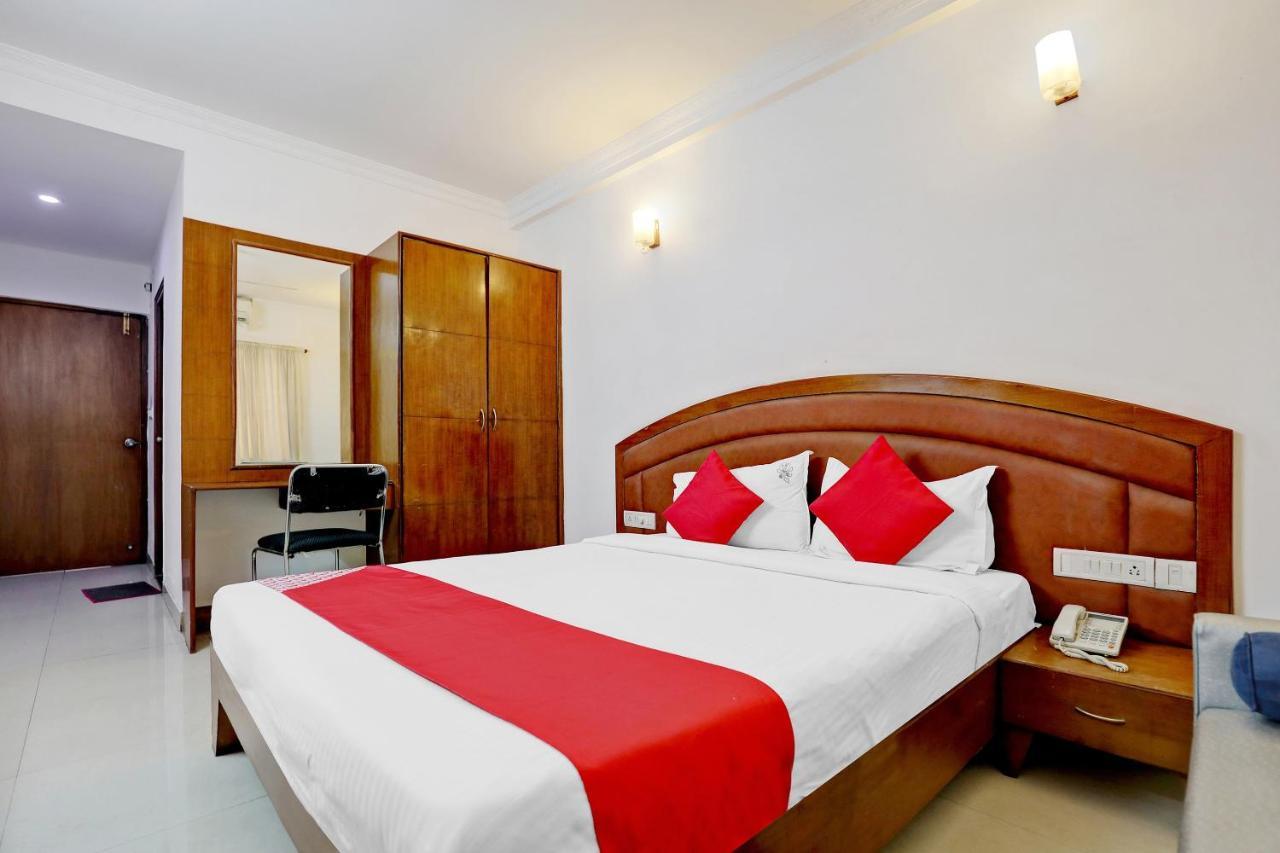 Oyo 44065 Sri Krishna Nilaya Hotel Bangalore Eksteriør billede