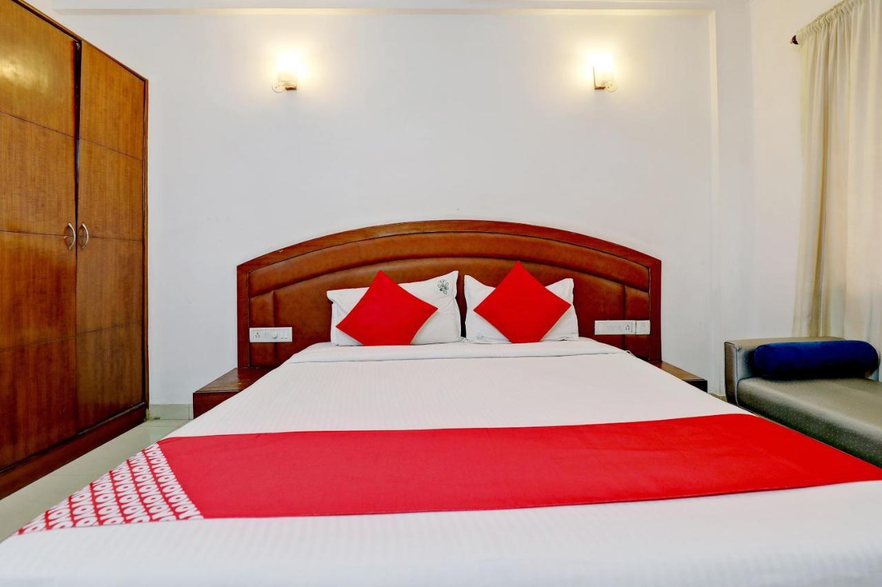 Oyo 44065 Sri Krishna Nilaya Hotel Bangalore Eksteriør billede
