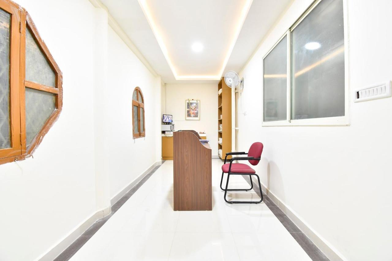 Oyo 44065 Sri Krishna Nilaya Hotel Bangalore Eksteriør billede