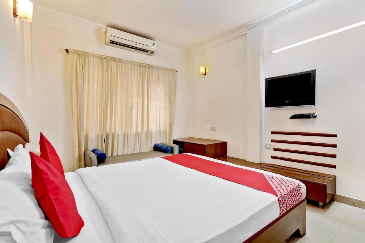 Oyo 44065 Sri Krishna Nilaya Hotel Bangalore Eksteriør billede